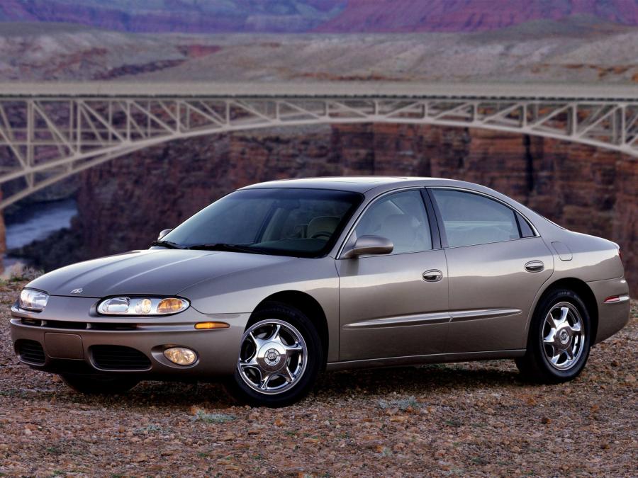  Oldsmobile Aurora 2000 года  (фото 3 из 16)
